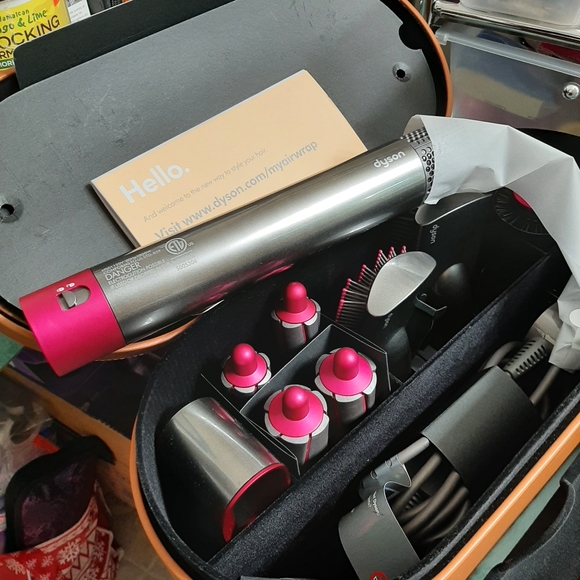 💥💫BRAND NEW DYSON AIRWRAP COMPLETE SET - Picture 15 of 16